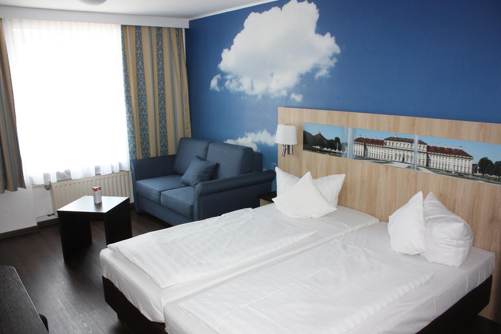 Hotel Blauer Karpfen โอเบอร์ชเลสไฮม์ ห้อง รูปภาพ